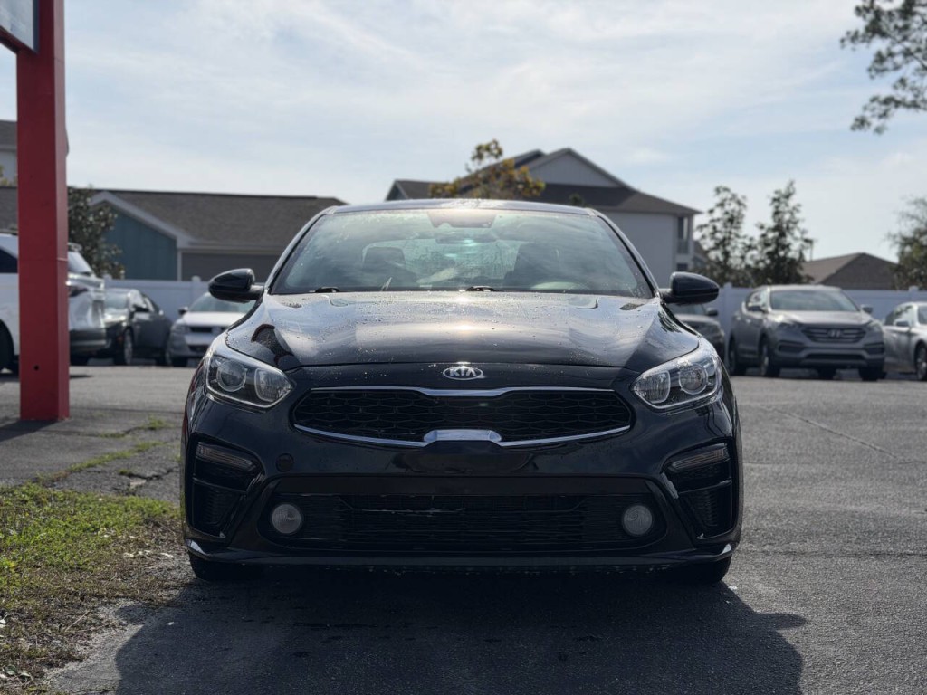 2021 Kia Forte Image 2