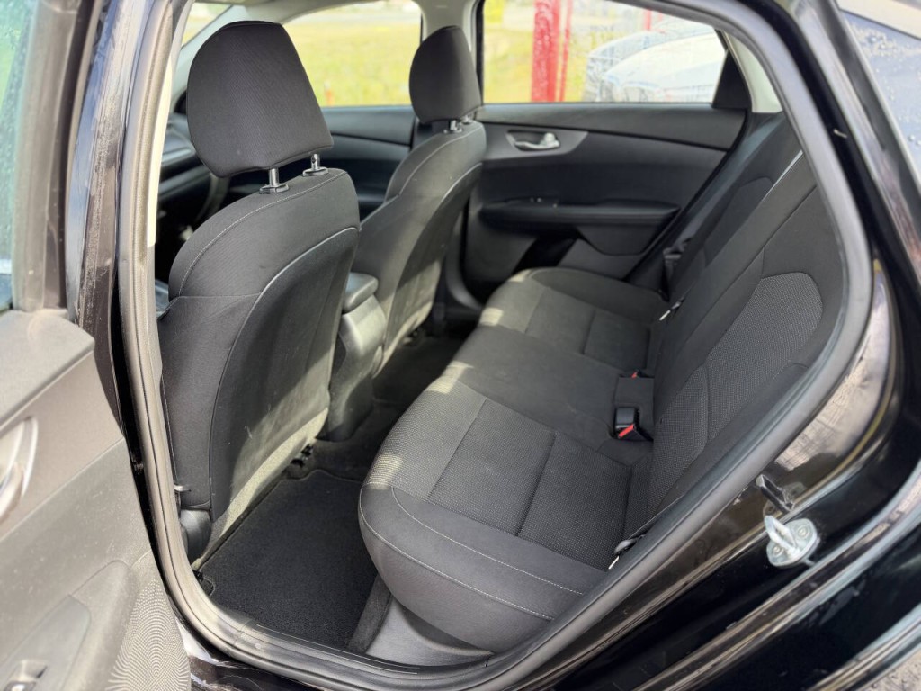 2021 Kia Forte Image 9