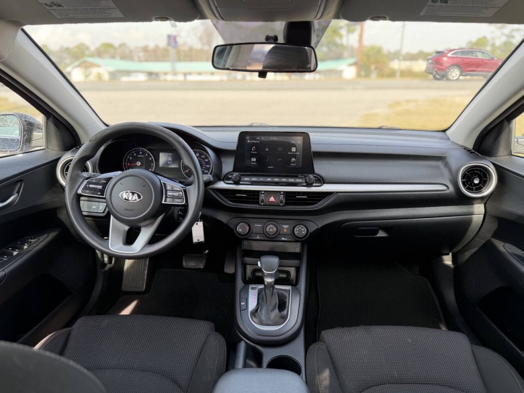 2021 Kia Forte Image 11