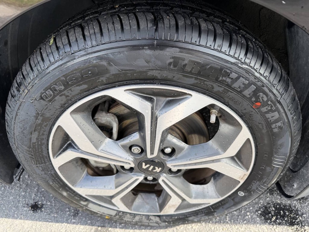 2021 Kia Forte Image 16