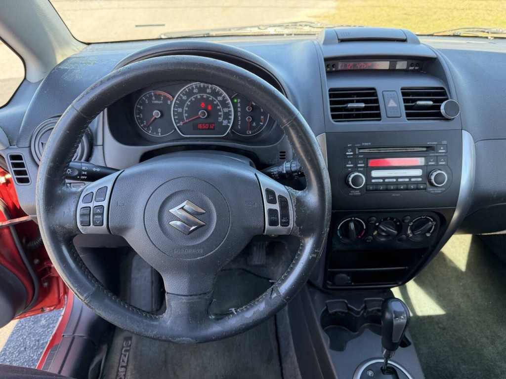 2009 Suzuki SX4 Image 11