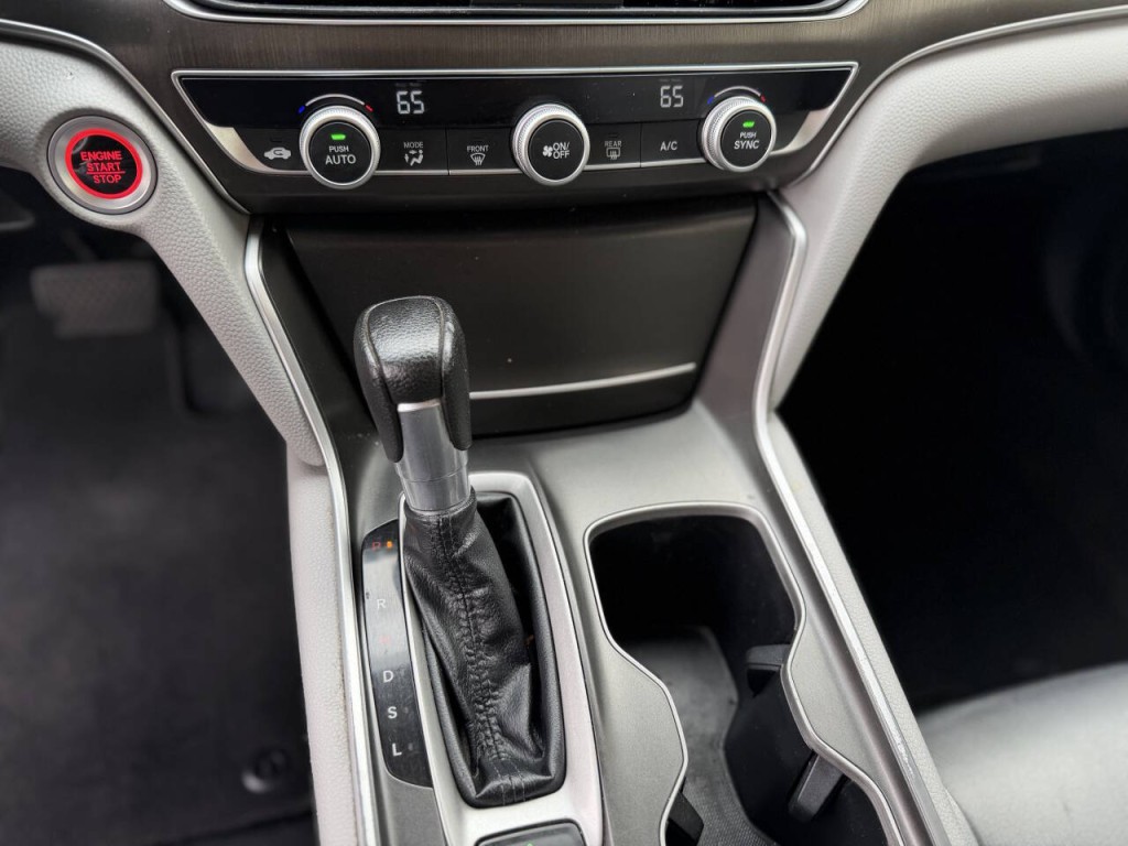 2019 Honda Accord Image 14