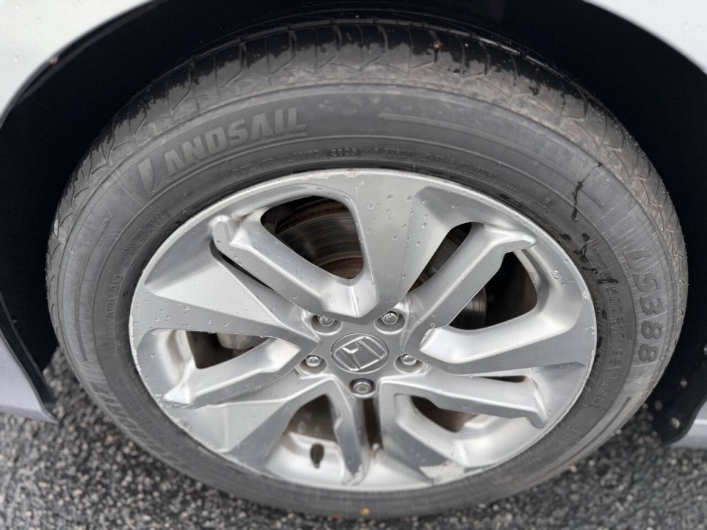 2019 Honda Accord Image 16