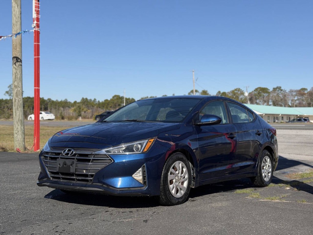 2019 Hyundai Elantra Image 2