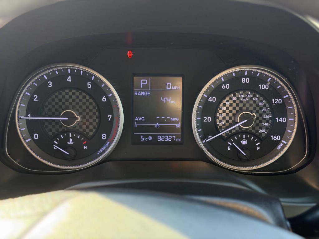 2019 Hyundai Elantra Image 12