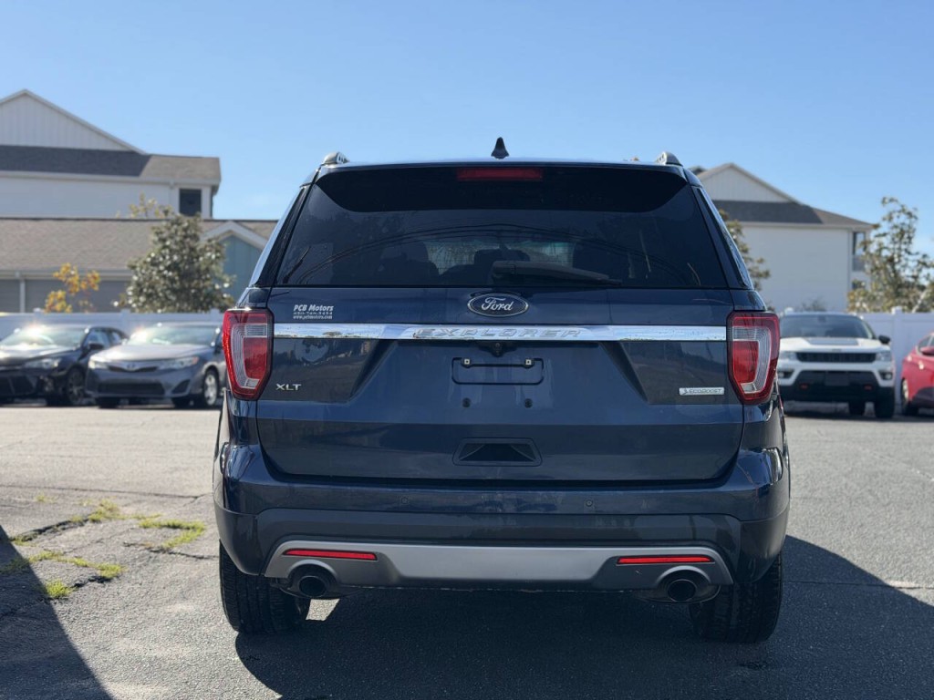 2017 Ford Explorer Image 5