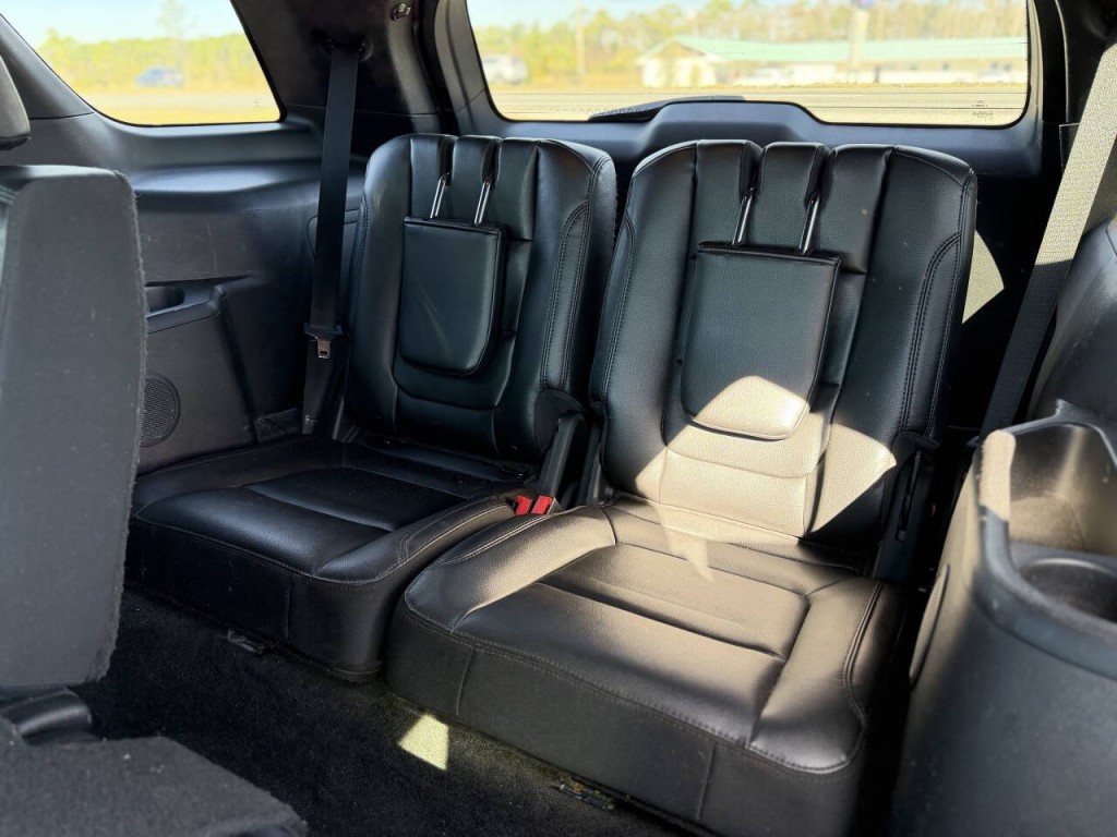2017 Ford Explorer Image 13