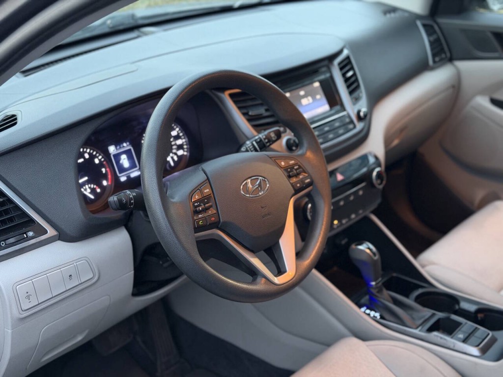 2017 Hyundai Tucson Image 9