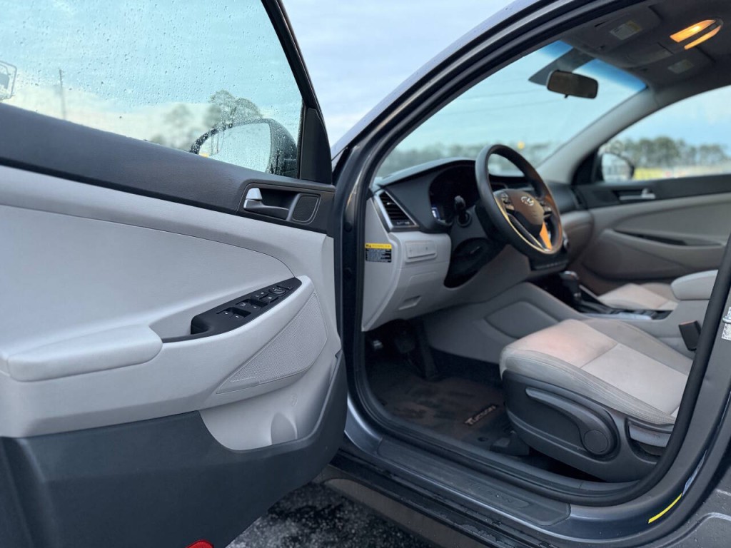 2017 Hyundai Tucson Image 11