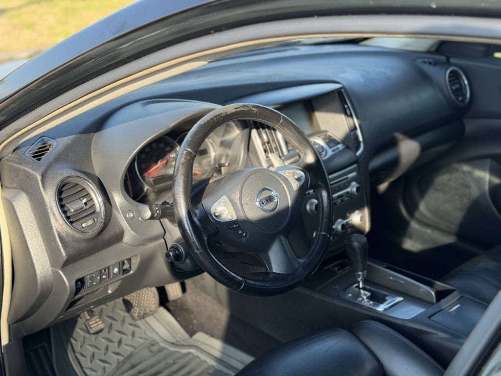 2013 Nissan Maxima Image 8