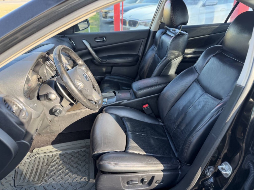 2013 Nissan Maxima Image 9