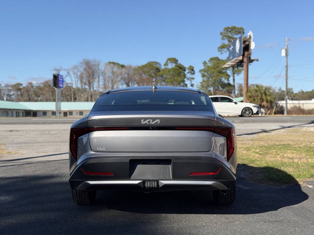 2025 Kia K4 Image 5