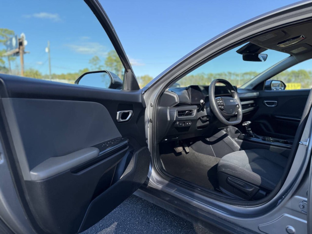 2025 Kia K4 Image 7