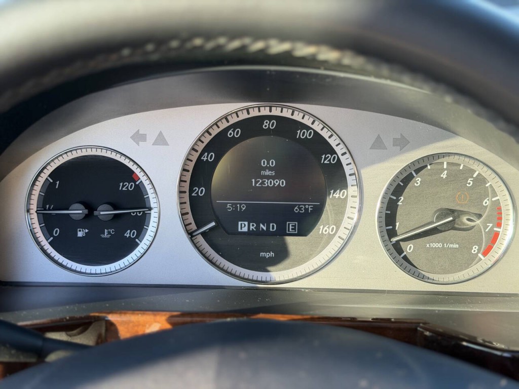 2012 Mercedes-Benz GLK-Class Image 14