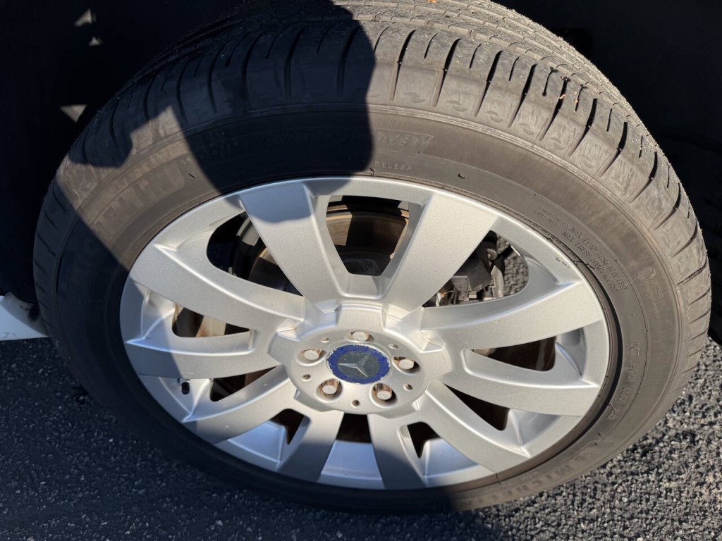 2012 Mercedes-Benz GLK-Class Image 19