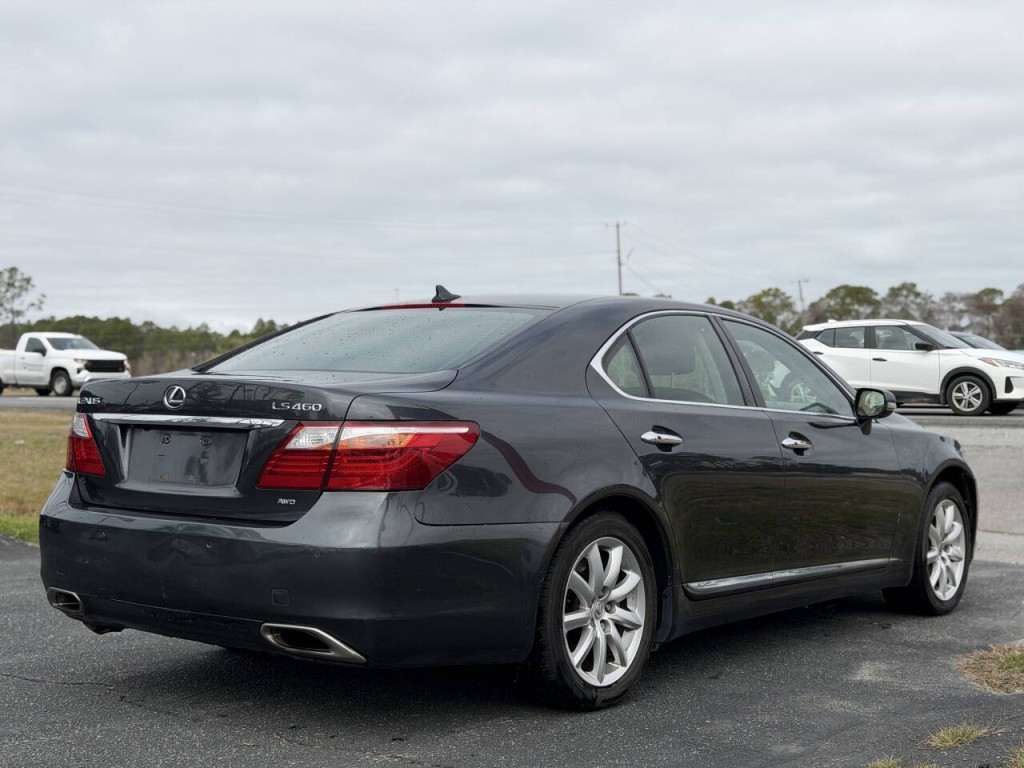 2010 Lexus LS 460 Image 6