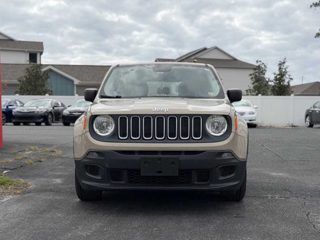 2016 Jeep Renegade Image 2