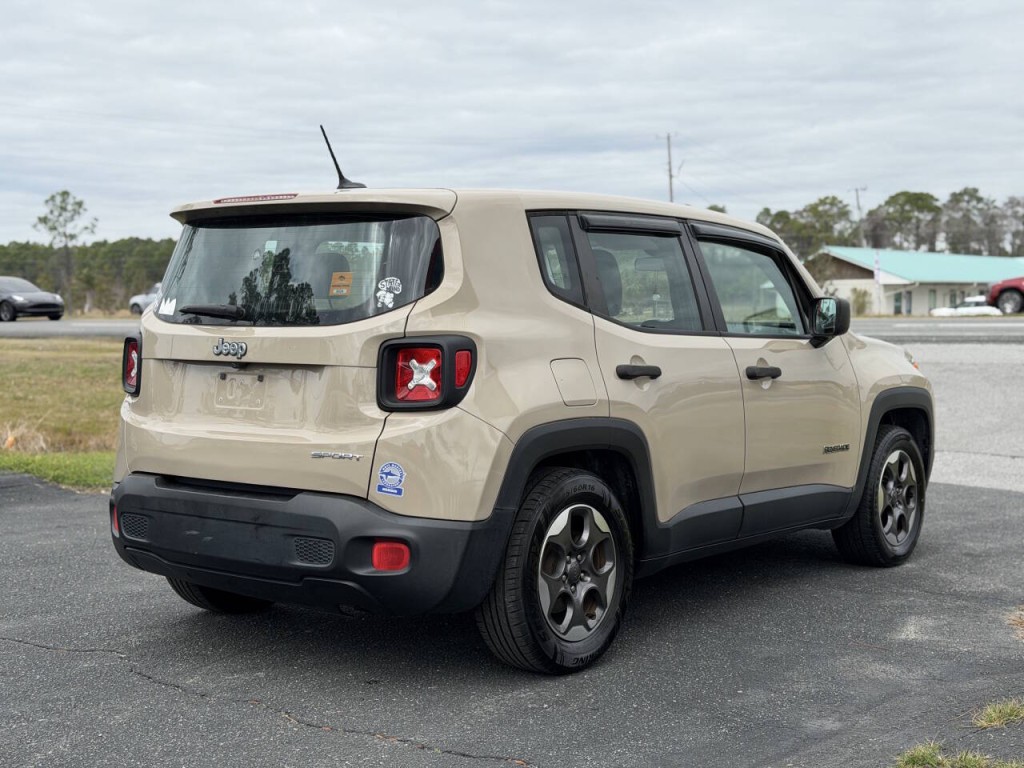 2016 Jeep Renegade Image 5