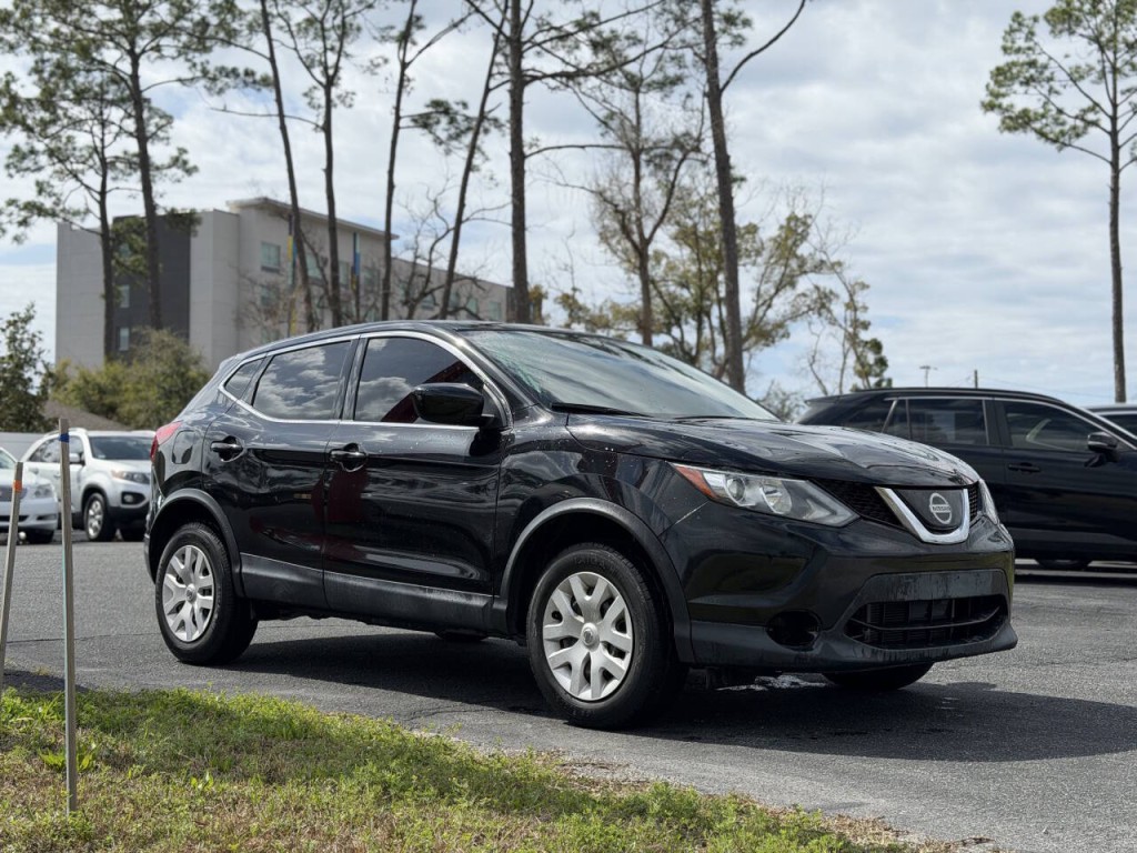 2019 Nissan Rogue Image 3