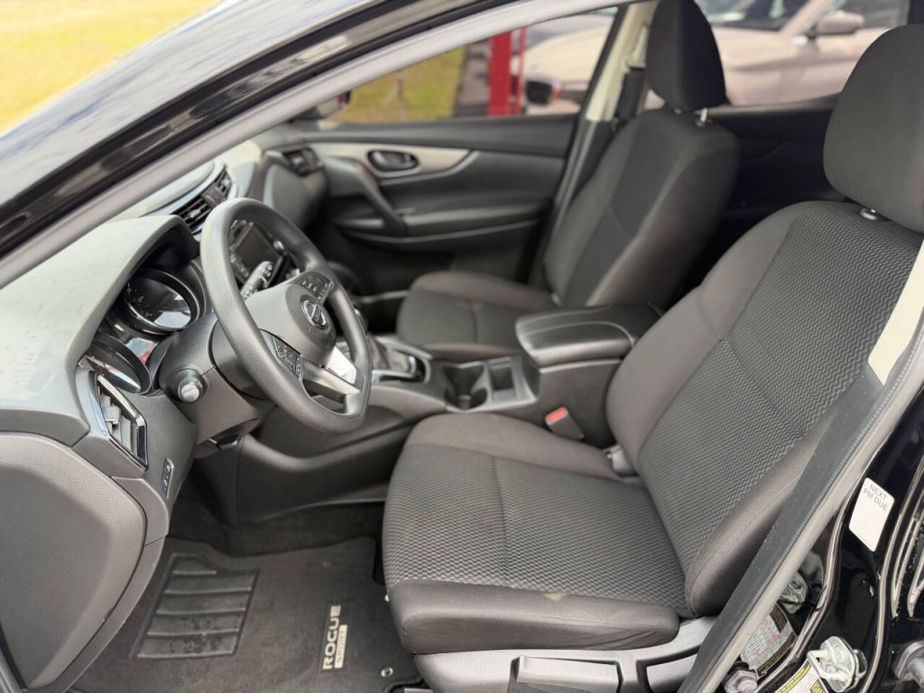 2019 Nissan Rogue Image 9