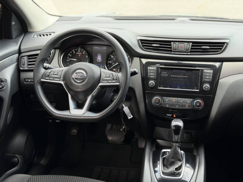 2019 Nissan Rogue Image 12