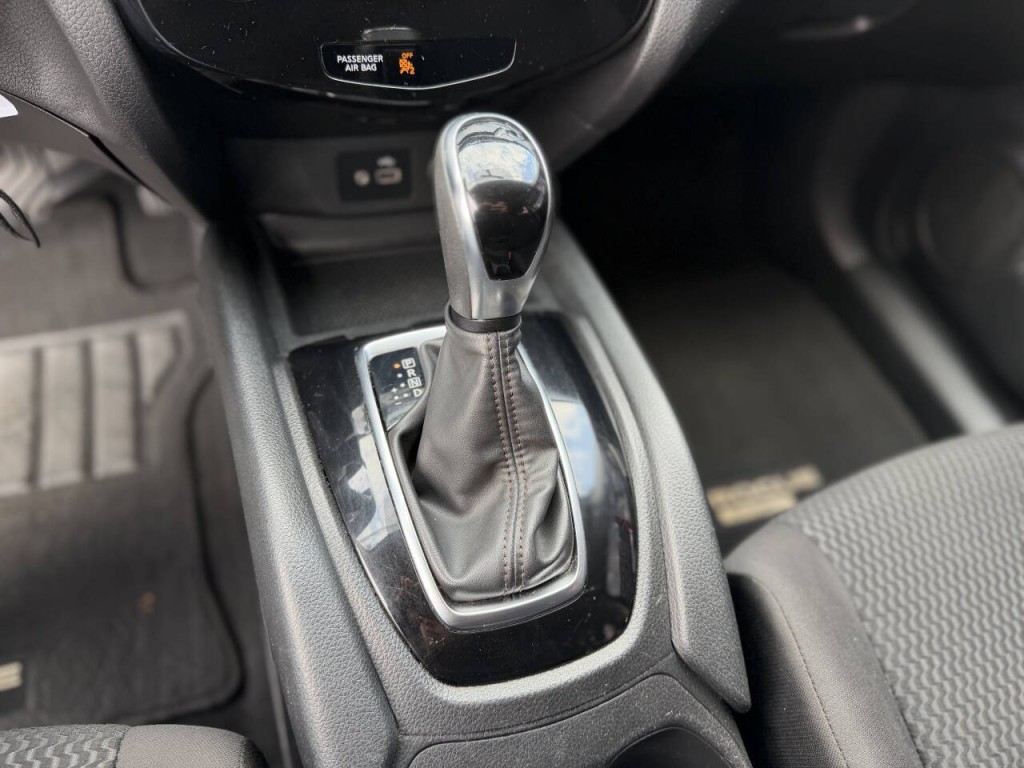 2019 Nissan Rogue Image 15