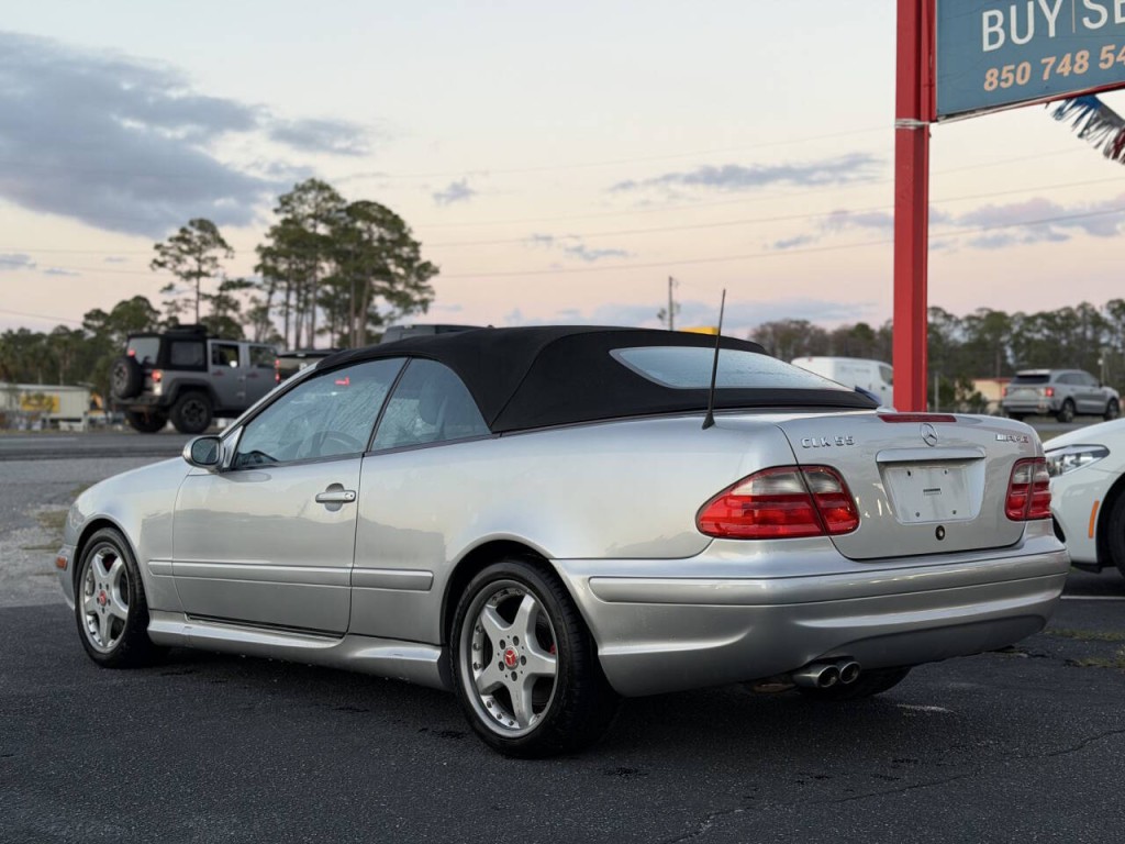 2002 Mercedes-Benz CLK-Class Image 4