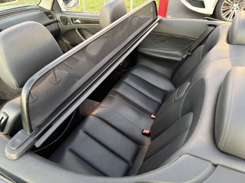 2002 Mercedes-Benz CLK-Class Image 11