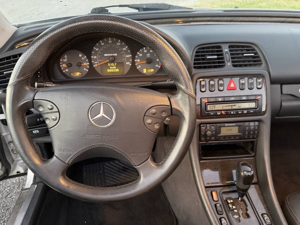 2002 Mercedes-Benz CLK-Class Image 12