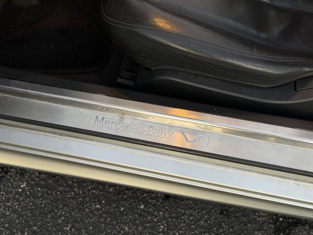 2002 Mercedes-Benz CLK-Class Image 17