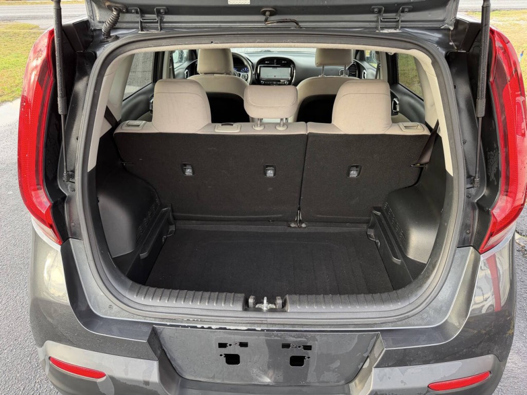 2022 Kia Soul Image 7