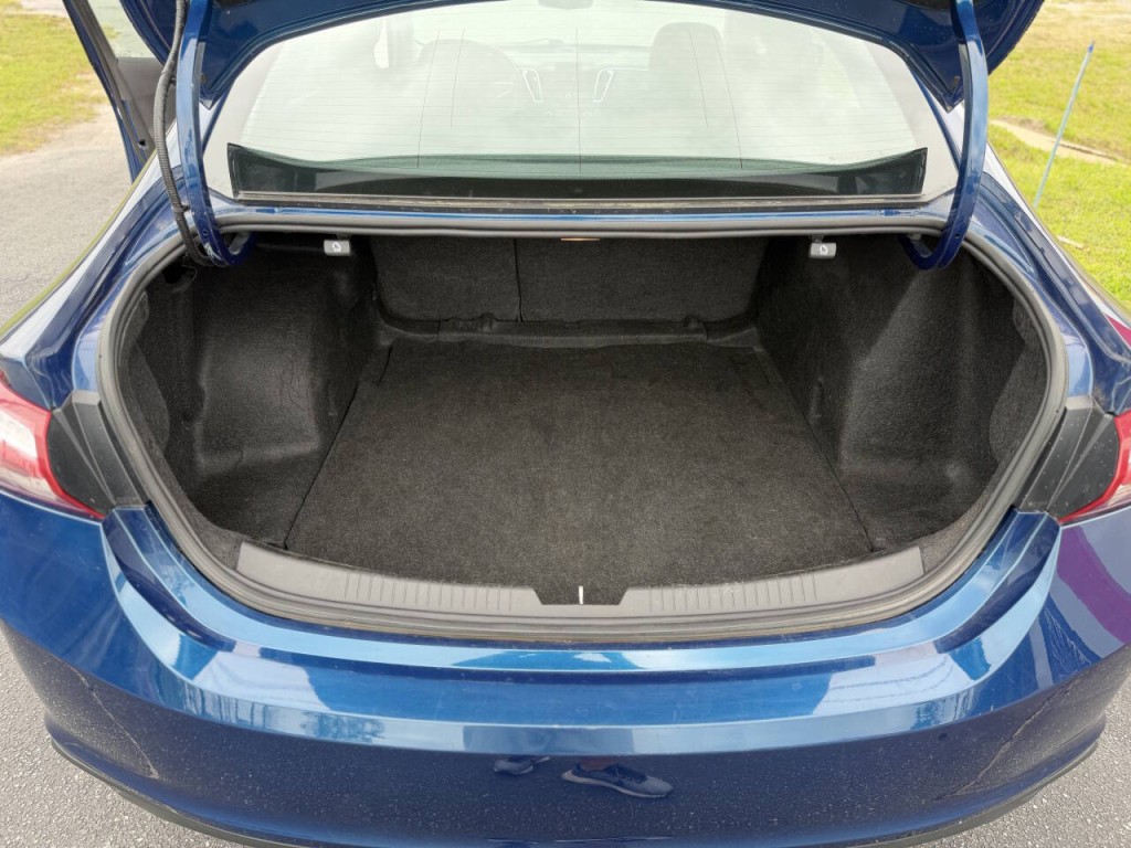 2019 Chevrolet Malibu Image 6