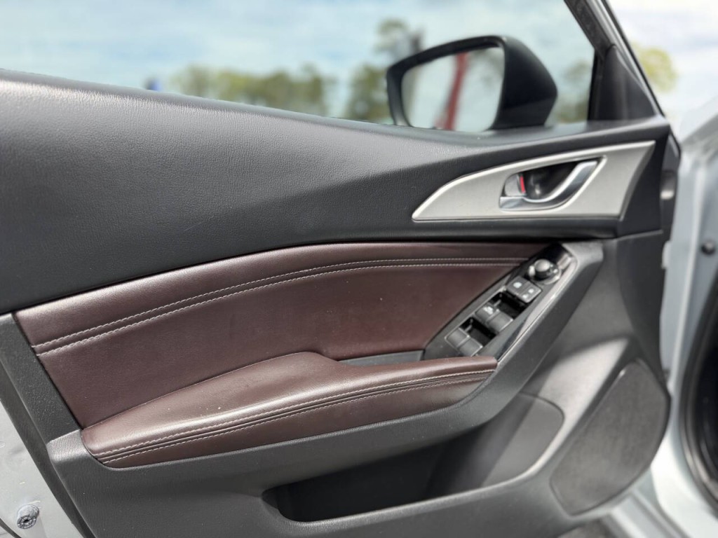 2018 Mazda Mazda3 Image 8