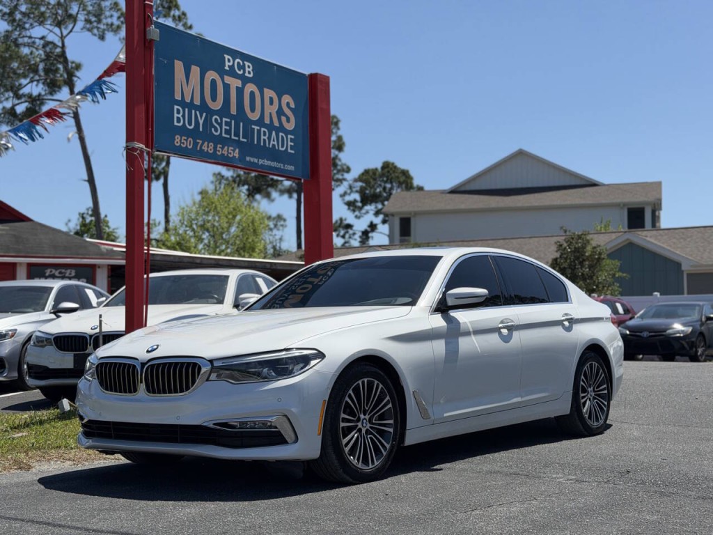 2017 BMW 5 Series Image 1