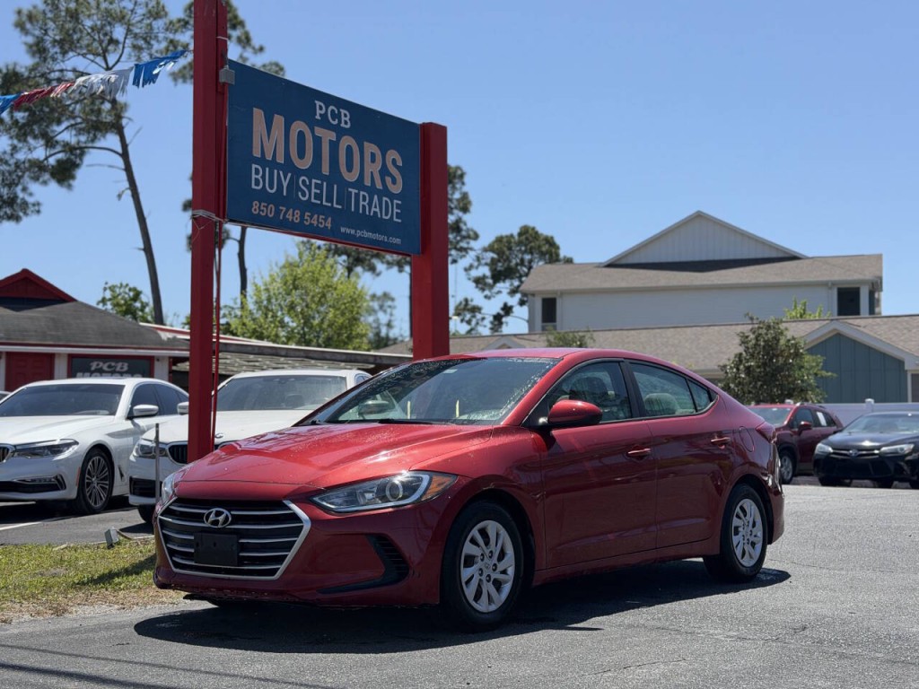 2017 Hyundai Elantra Image 1