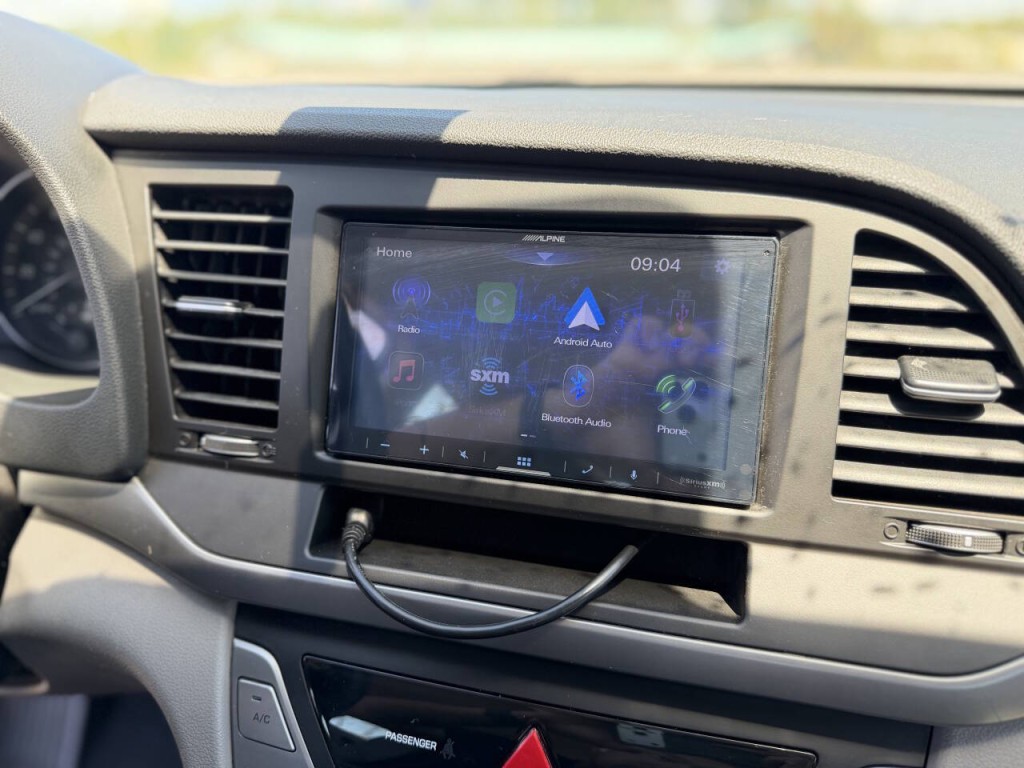 2017 Hyundai Elantra Image 14