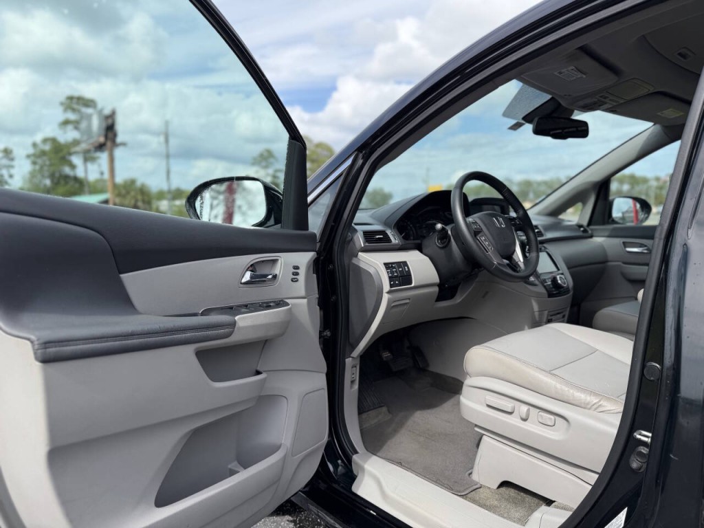 2014 Honda Odyssey Image 7