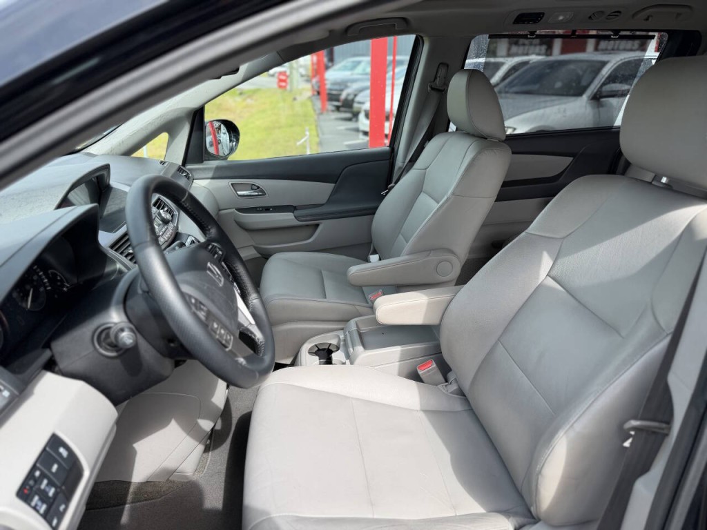2014 Honda Odyssey Image 10