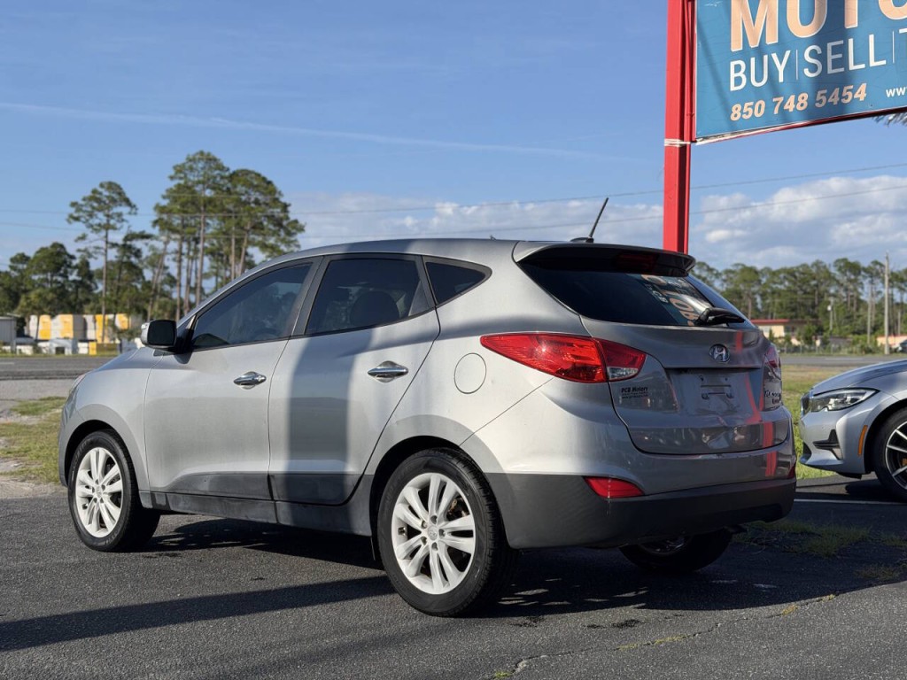 2013 Hyundai Tucson Image 4