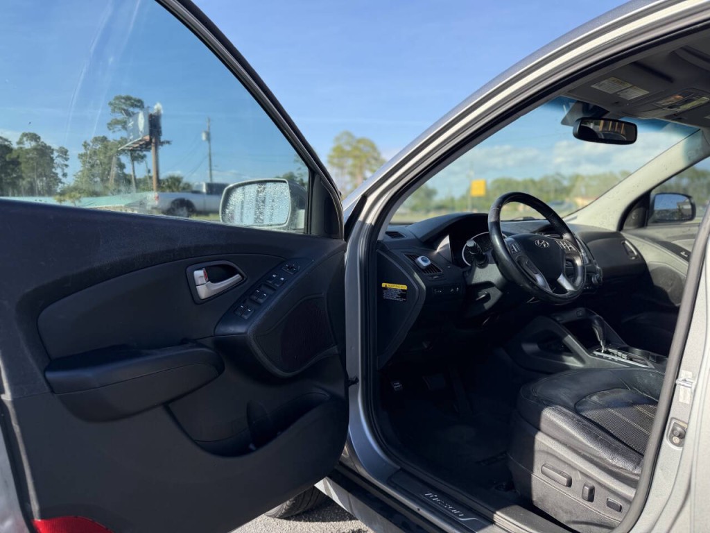 2013 Hyundai Tucson Image 7