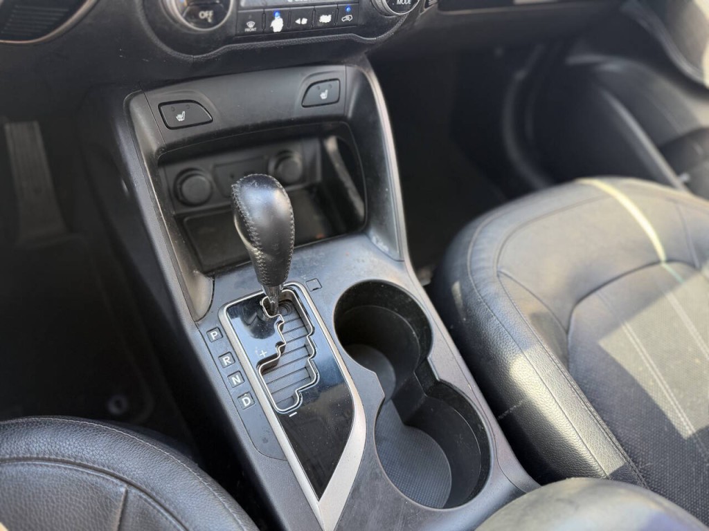 2013 Hyundai Tucson Image 15