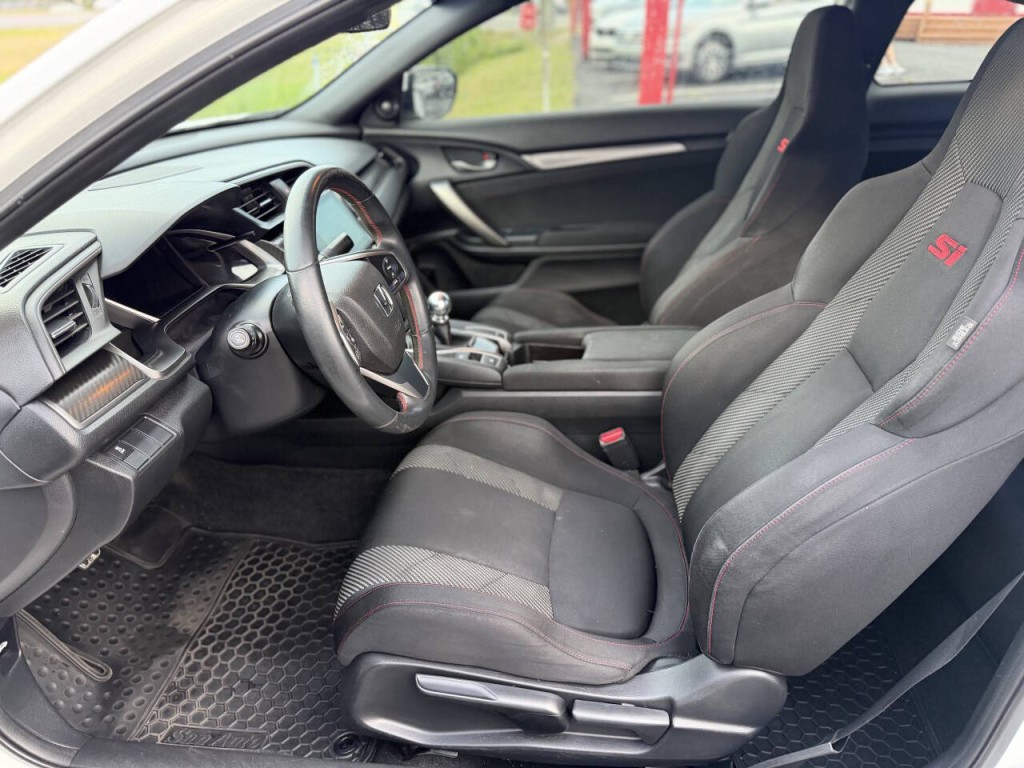 2018 Honda Civic Image 9