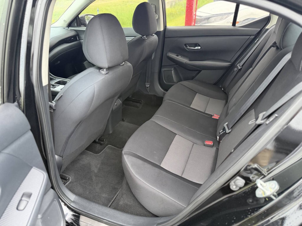 2021 Nissan Sentra Image 10