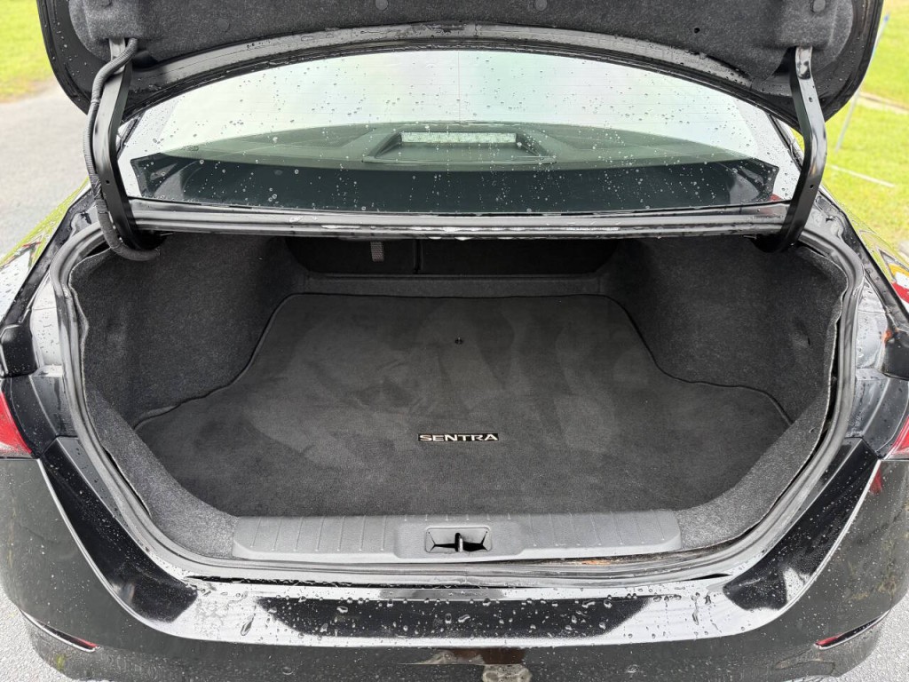 2021 Nissan Sentra Image 18