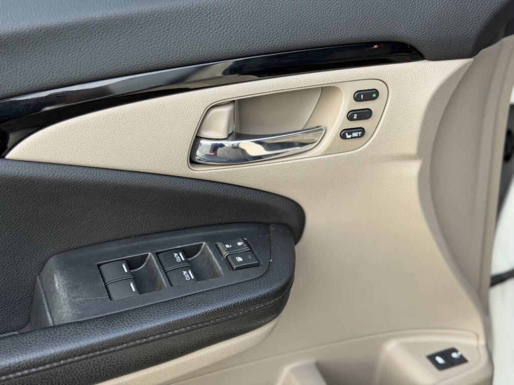 2016 Honda Pilot Image 11