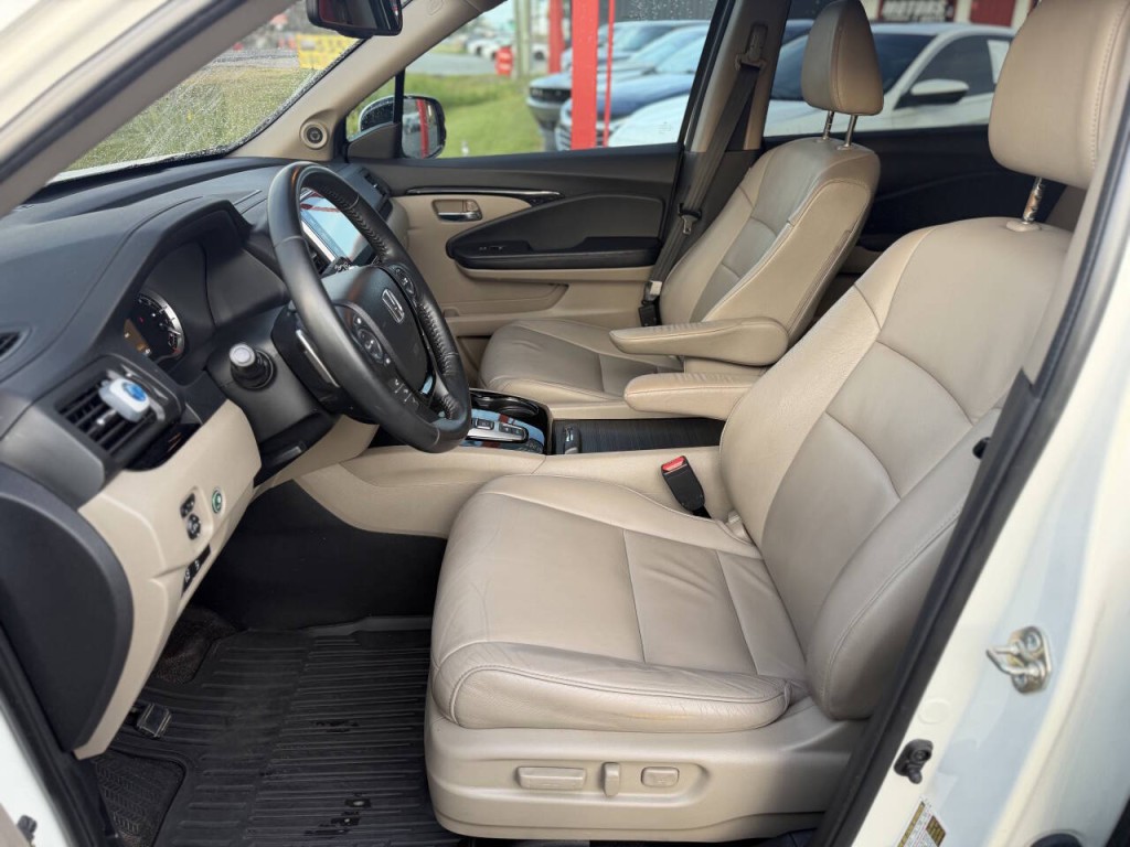 2016 Honda Pilot Image 12