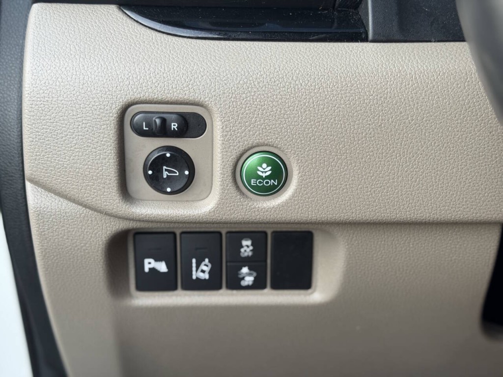 2016 Honda Pilot Image 23