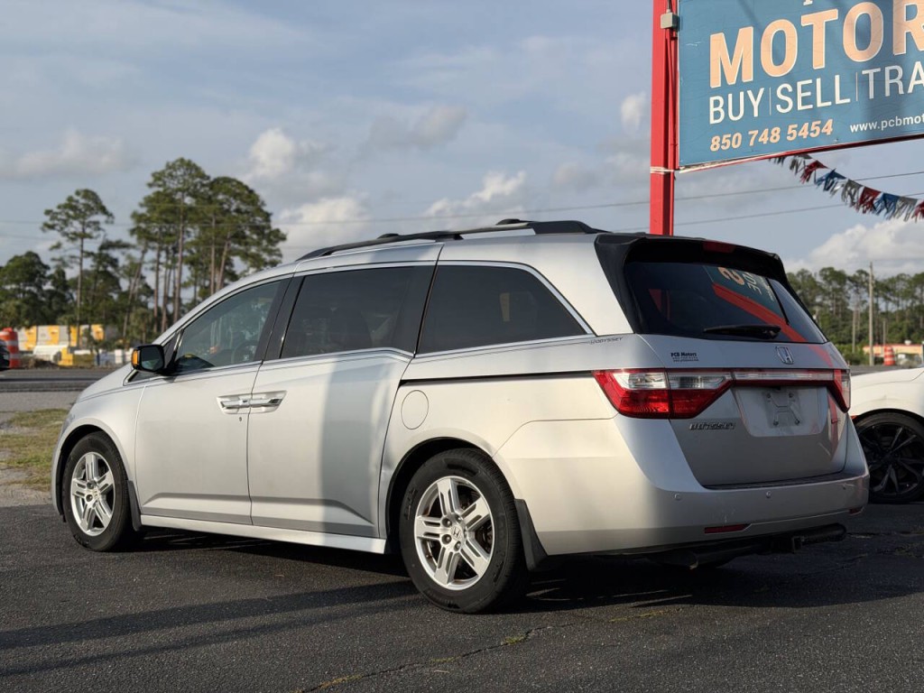 2012 Honda Odyssey Image 6