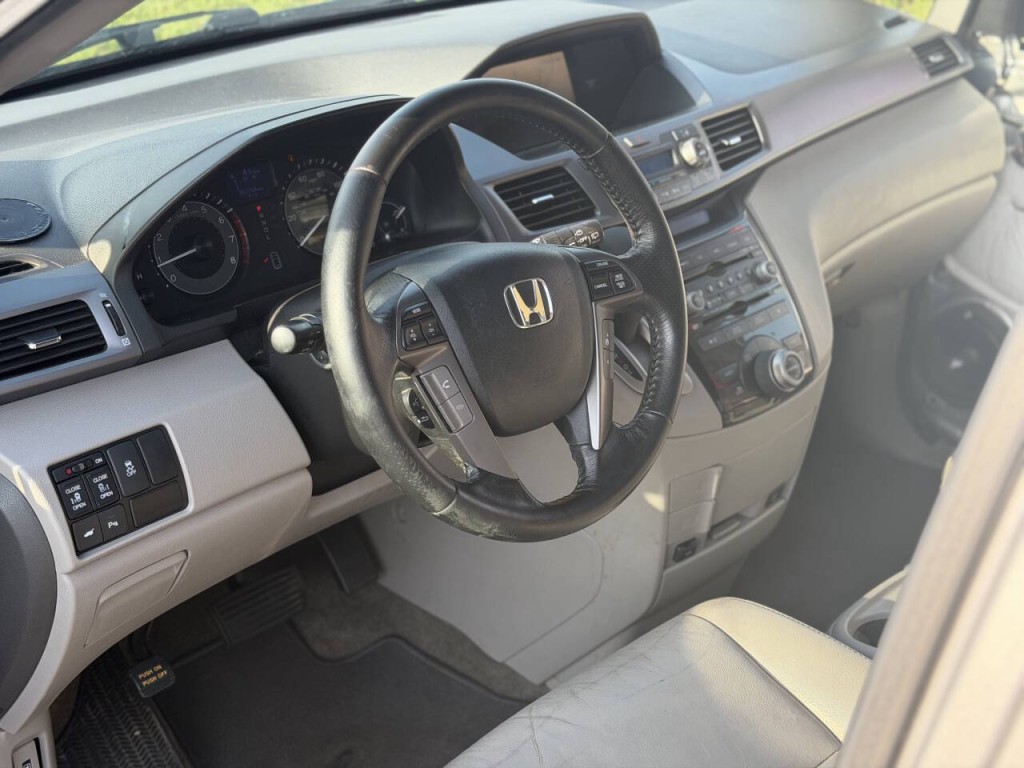 2012 Honda Odyssey Image 7