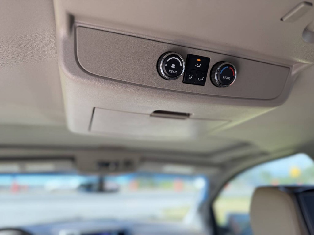 2014 Nissan Armada Image 19